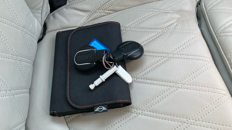 MINI Hatchback 135kW Cooper S Level 3 33kWh 3dr Auto Electric Hatchback